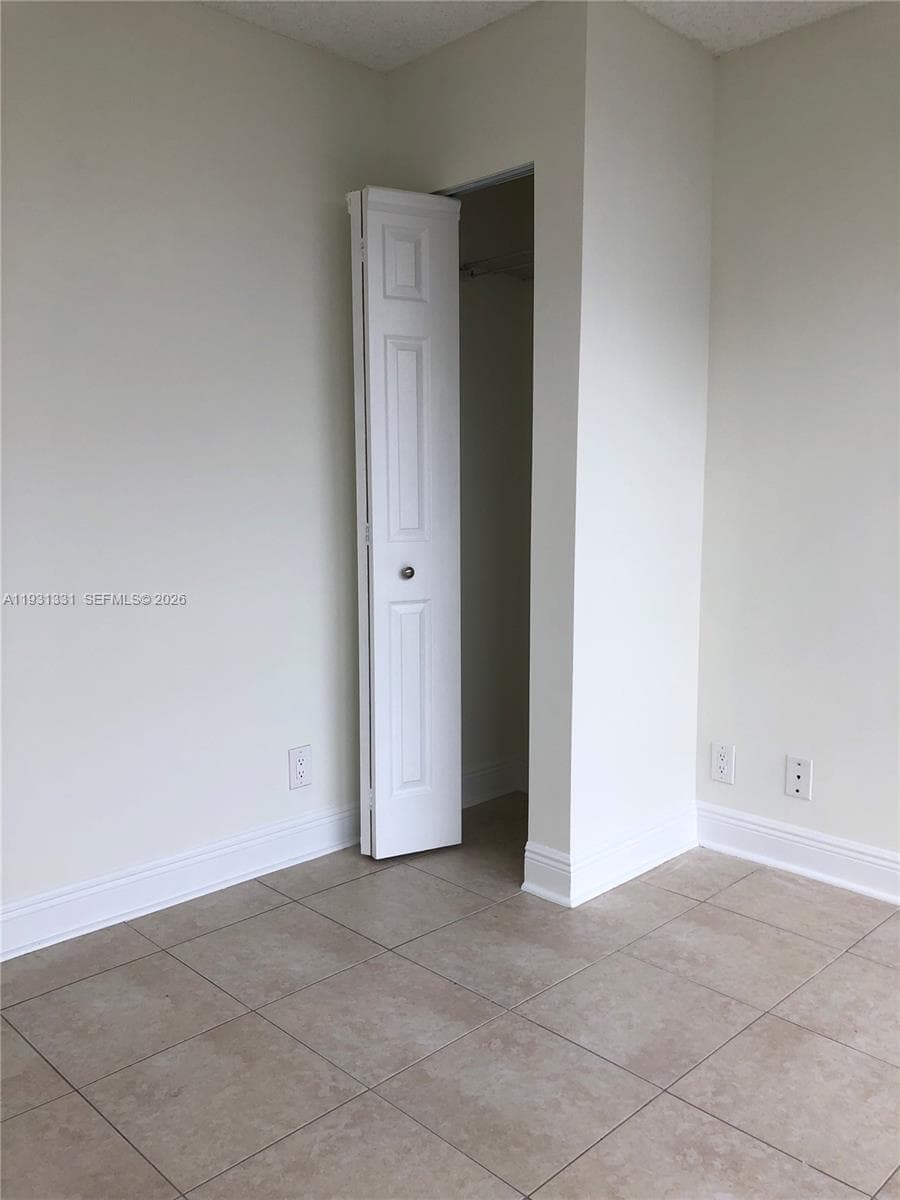 DESOTO PARK CONDO · #316 in Hallandale Beach - Photo 18
