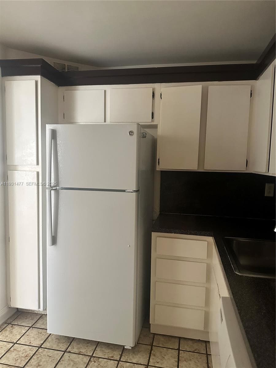 COLLINS VISTA CONDO · #404 in Miami Beach - Photo 14