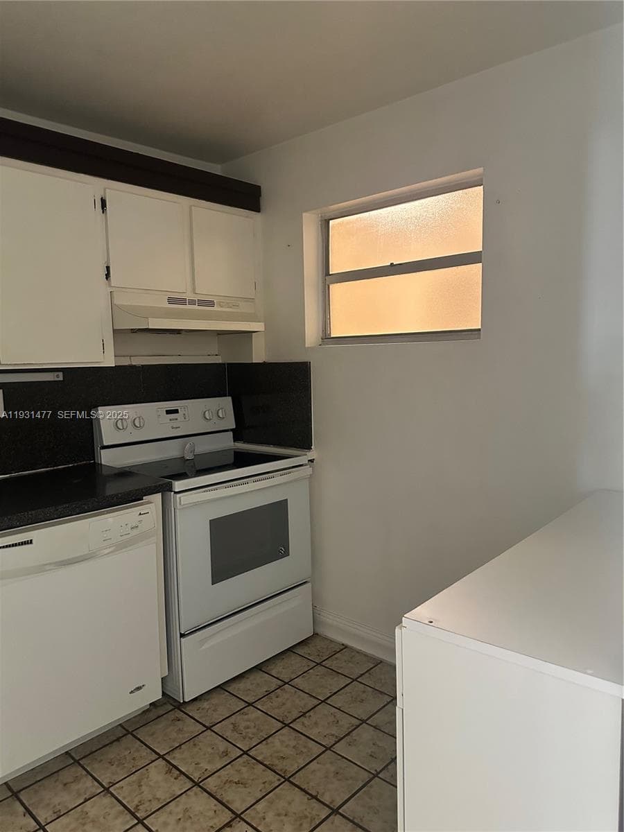 COLLINS VISTA CONDO · #404 in Miami Beach - Photo 15