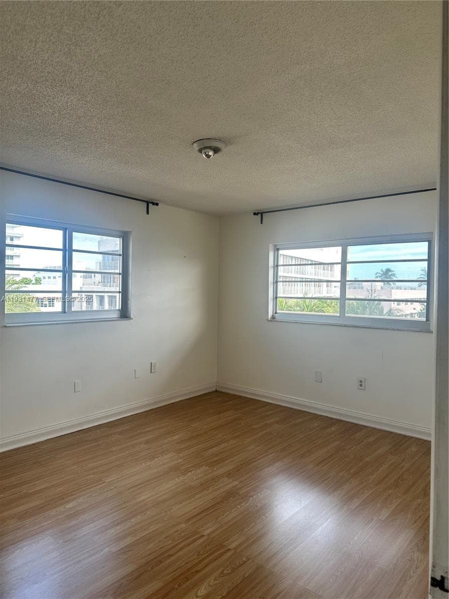 COLLINS VISTA CONDO · #404 in Miami Beach - Photo 8