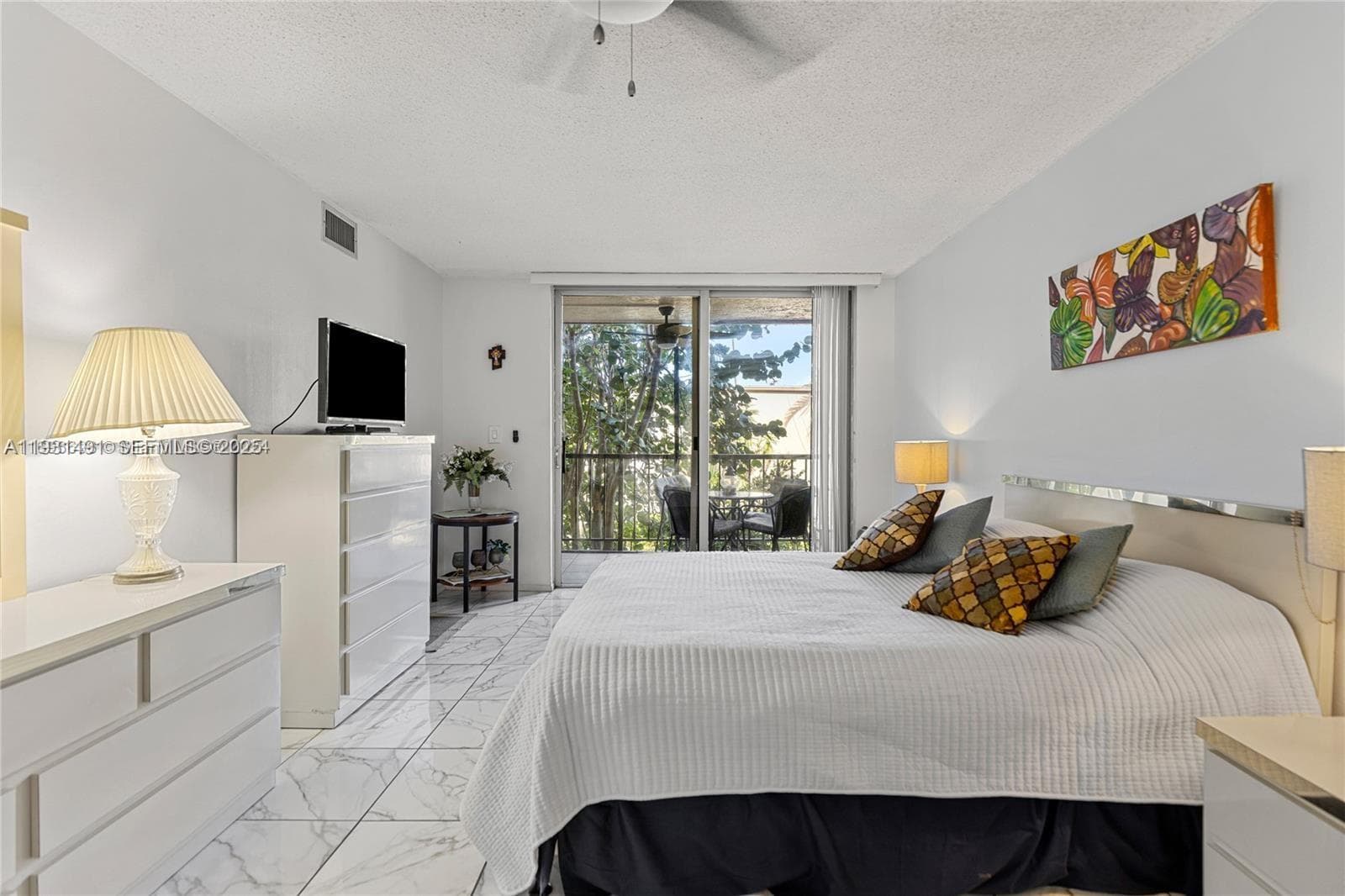 Desoto Park · #218 in Hallandale Beach - Photo 11