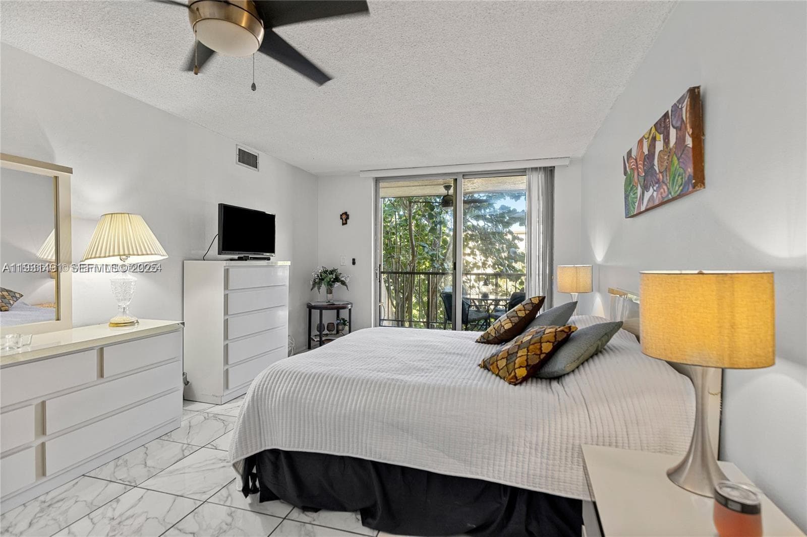 Desoto Park · #218 in Hallandale Beach - Photo 8
