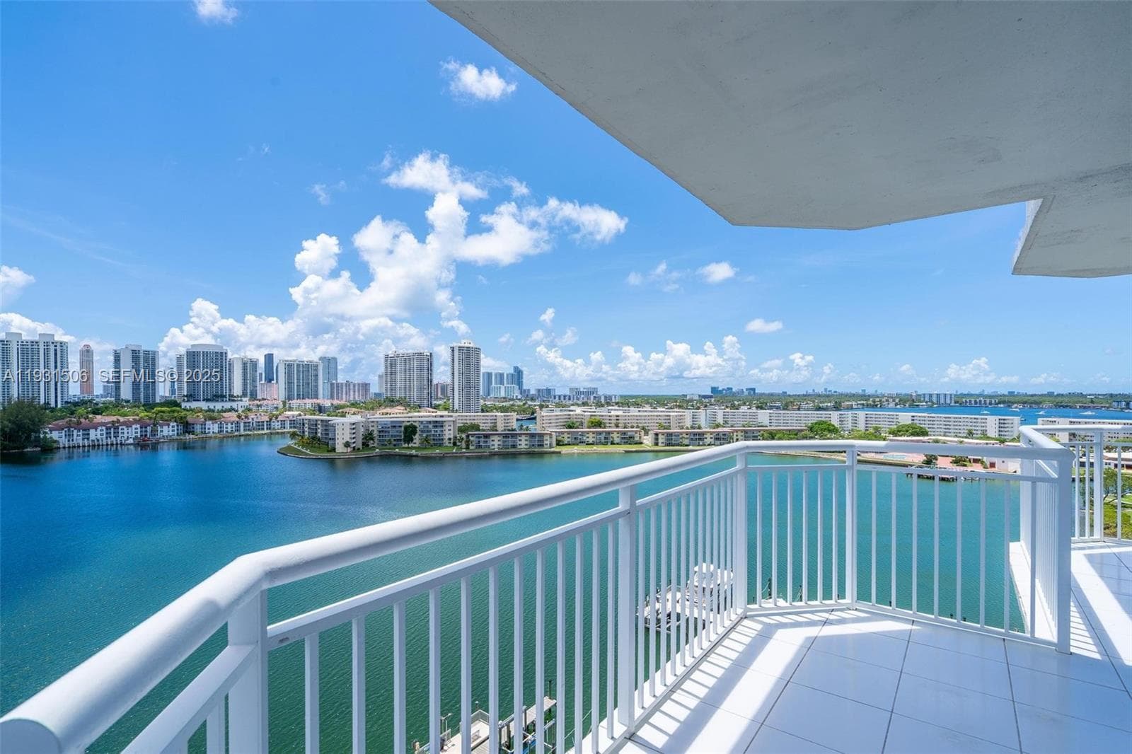 DEL PRADO MARINA · #1205 in Aventura - Photo 3