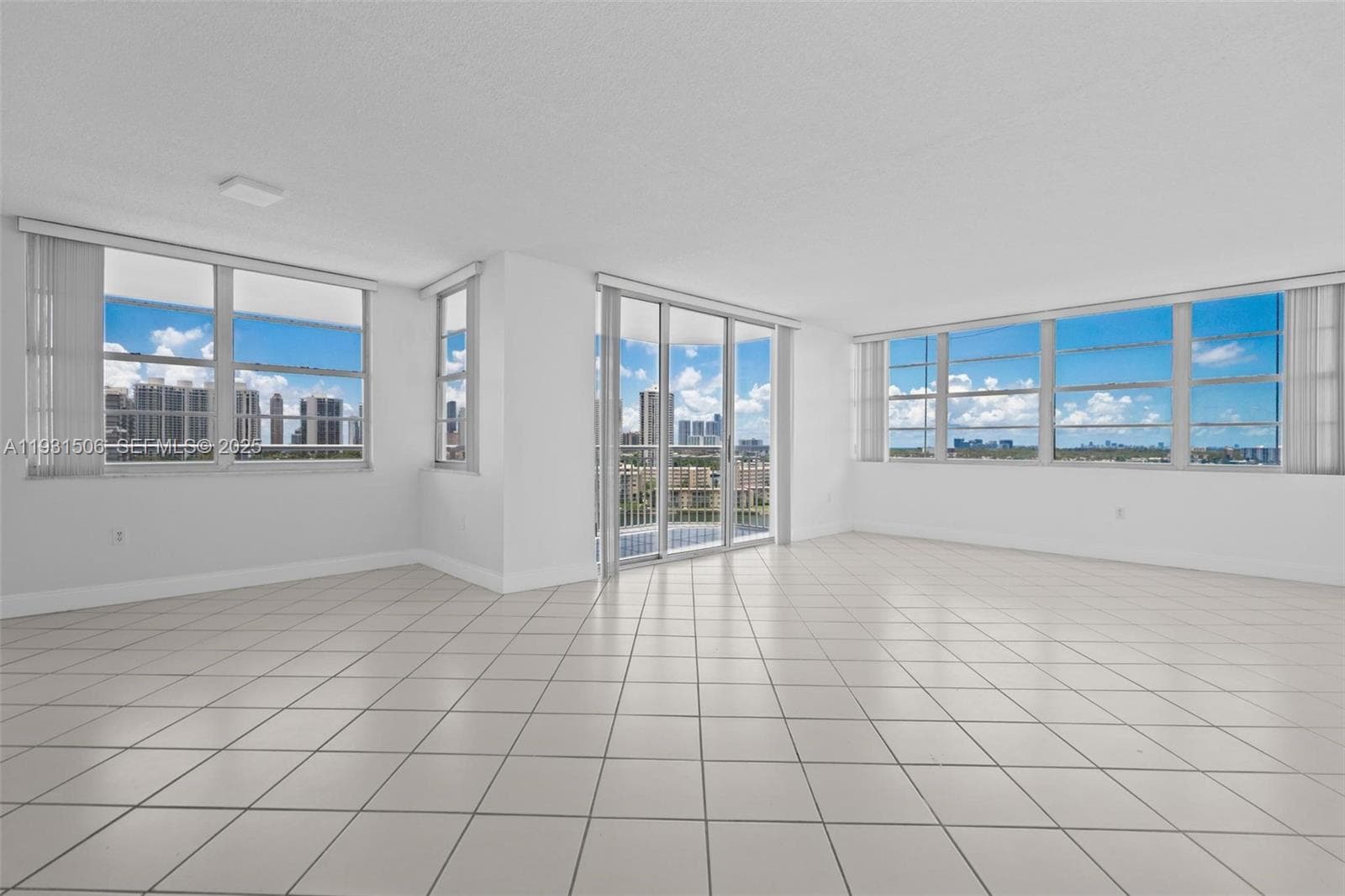 DEL PRADO MARINA · #1205 in Aventura - Photo 19