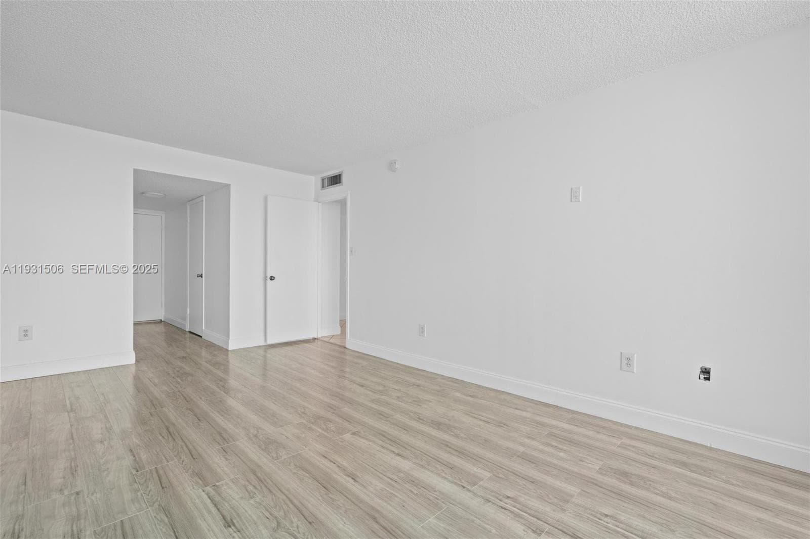 DEL PRADO MARINA · #1205 in Aventura - Photo 25