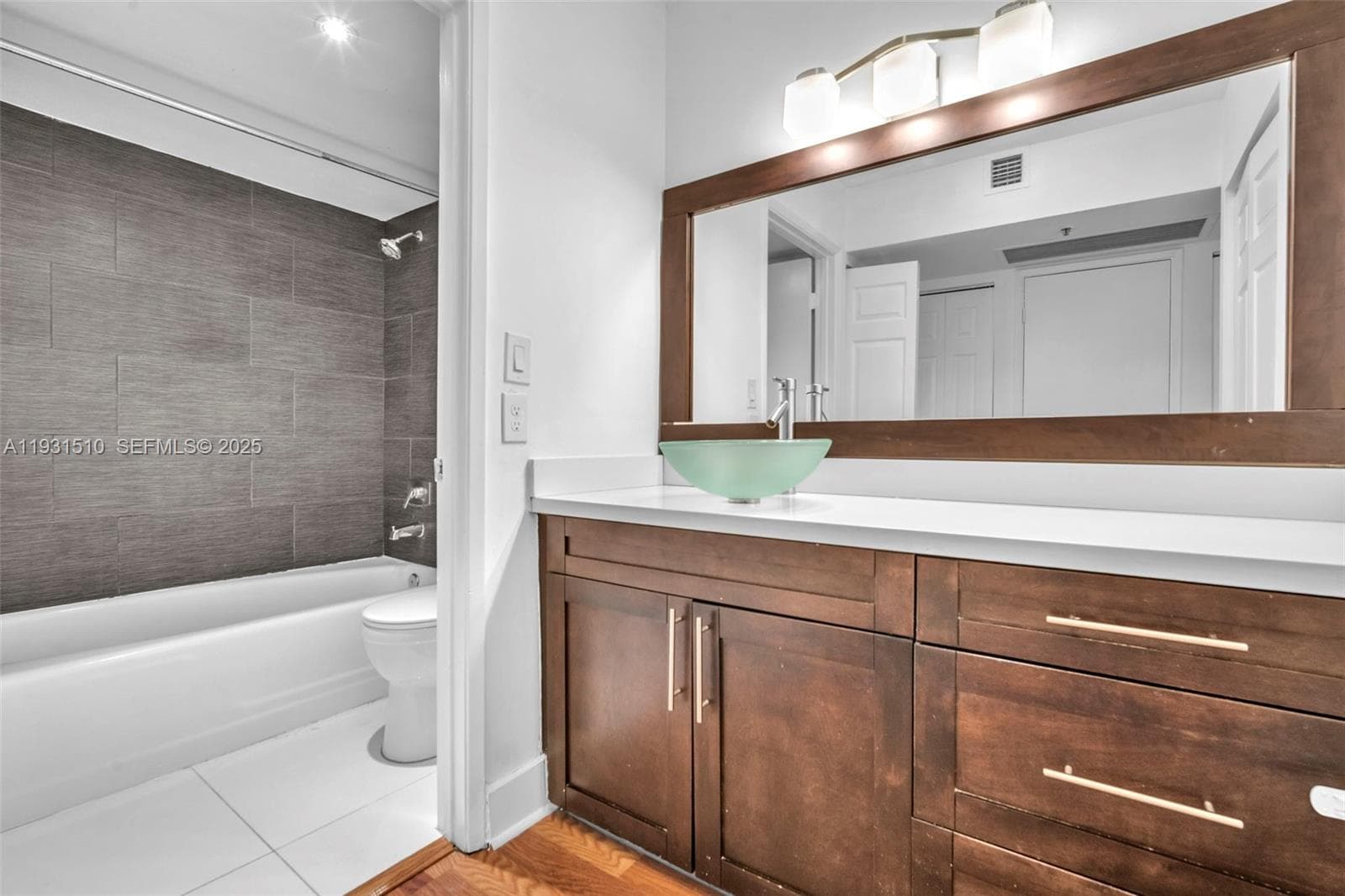 DELVISTA · #421 in Aventura - Photo 14