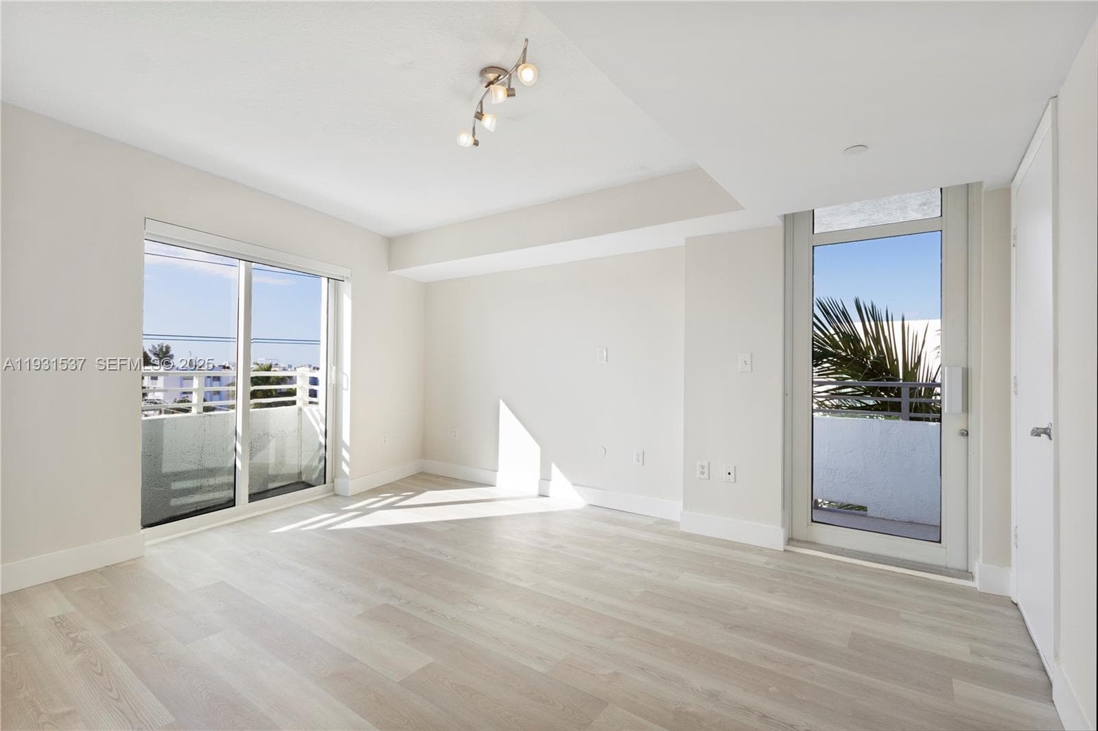 OCEANBLUE CONDO OF MIAMI · #615 in Miami Beach - Photo 17