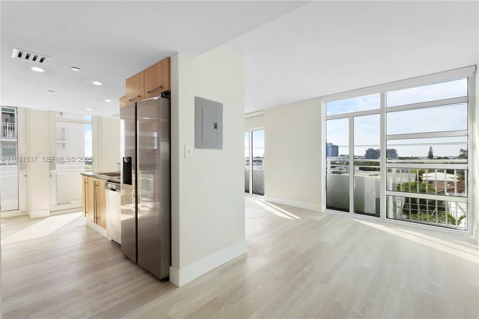 OCEANBLUE CONDO OF MIAMI · #615 in Miami Beach - Photo 9
