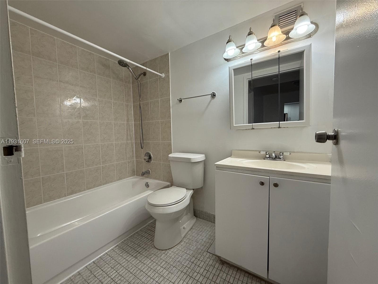 PLAZA OF AMERICAS CONDO P · #204 in Sunny Isles Beach - Photo 40