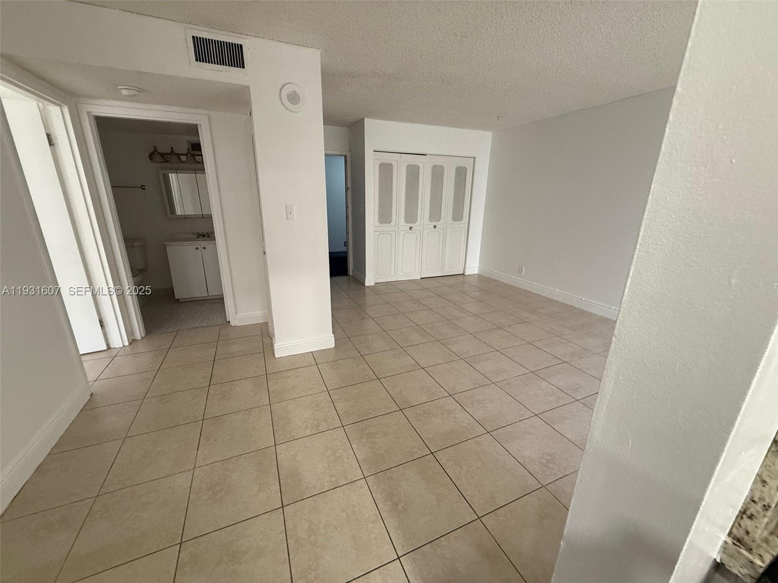 PLAZA OF AMERICAS CONDO P · #204 in Sunny Isles Beach - Photo 31