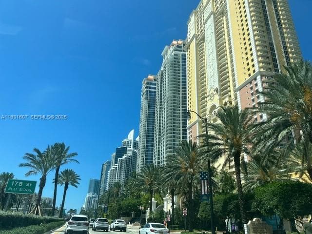 PLAZA OF AMERICAS CONDO P · #204 in Sunny Isles Beach - Photo 25