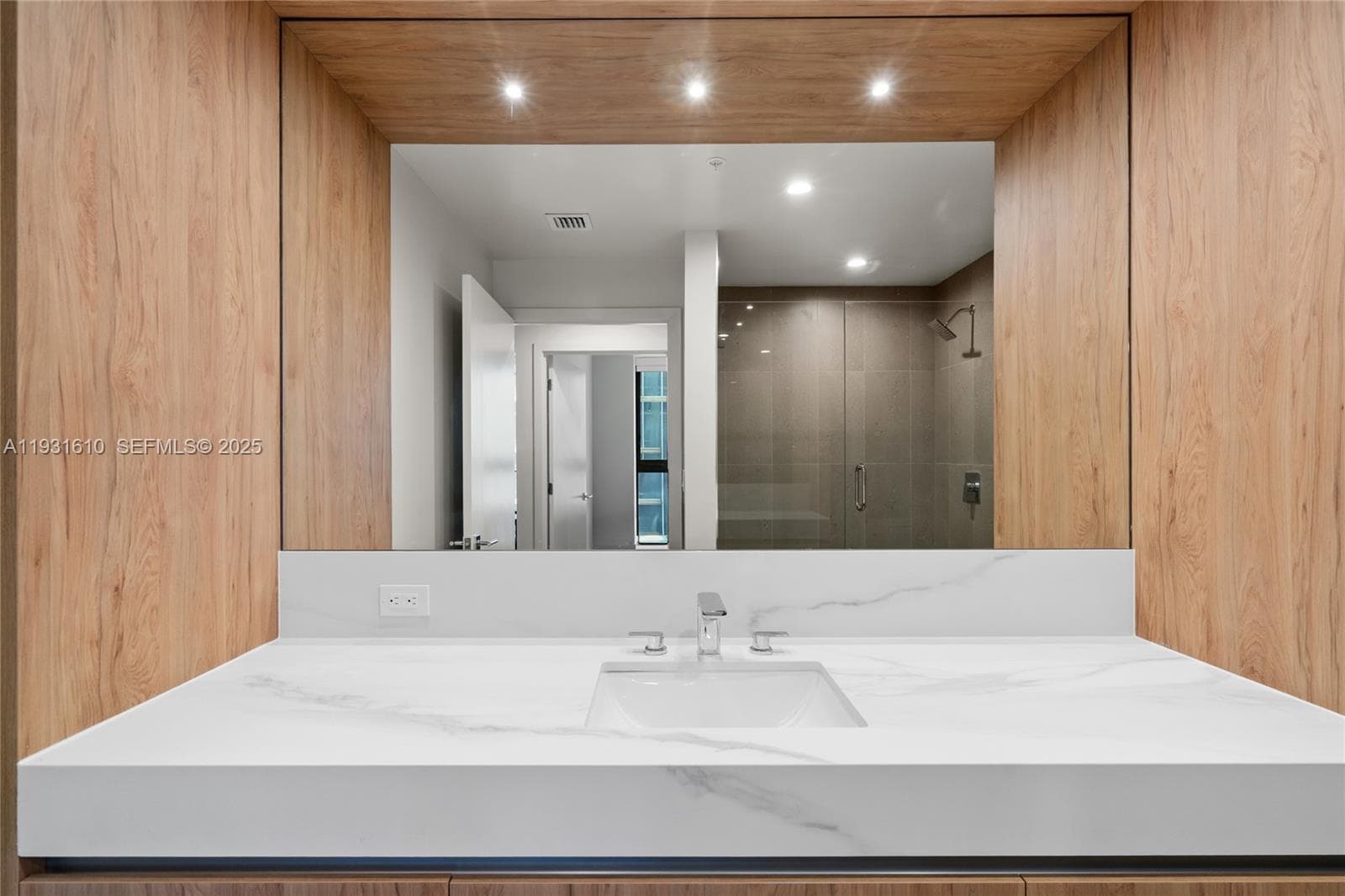 11 Ne 6th St · #2204 in Miami - Photo 16