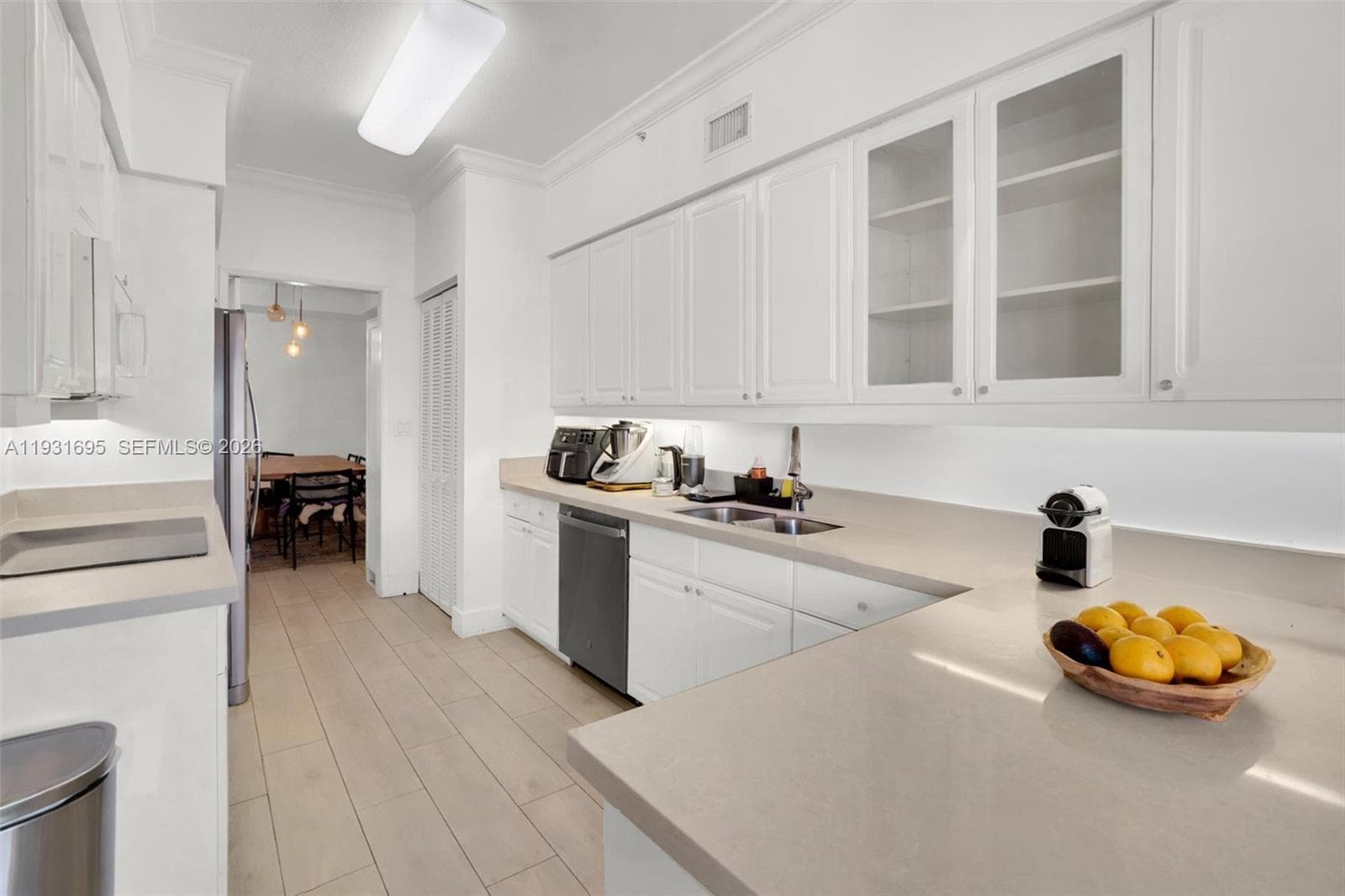 LAKE VILLA TWO CONDO · #503 in Key Biscayne - Photo 6