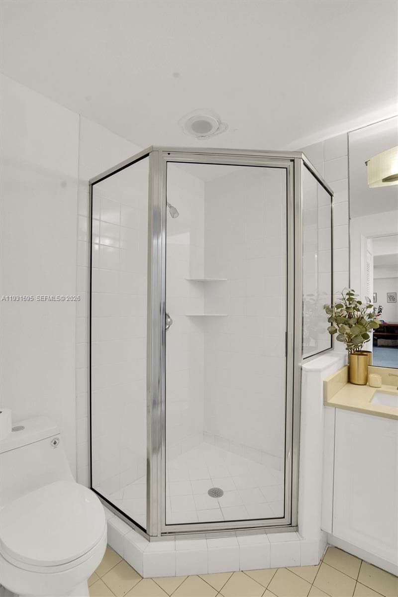 LAKE VILLA TWO CONDO · #503 in Key Biscayne - Photo 13