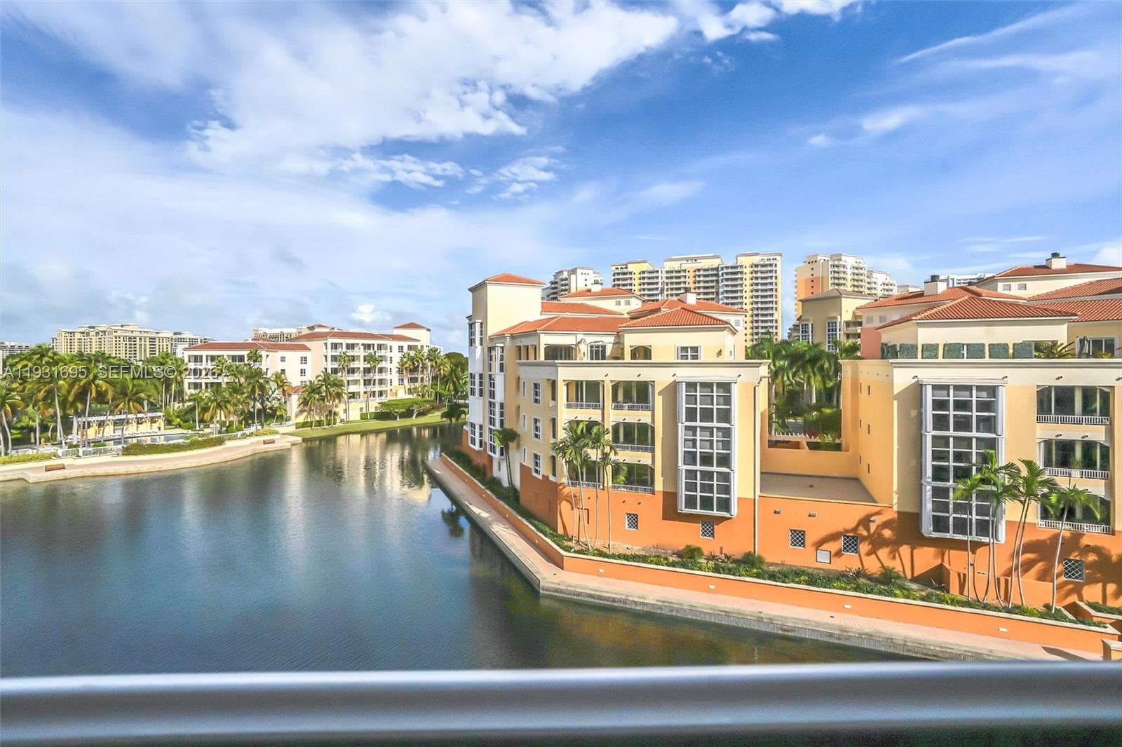 LAKE VILLA TWO CONDO · #503 in Key Biscayne - Photo 3