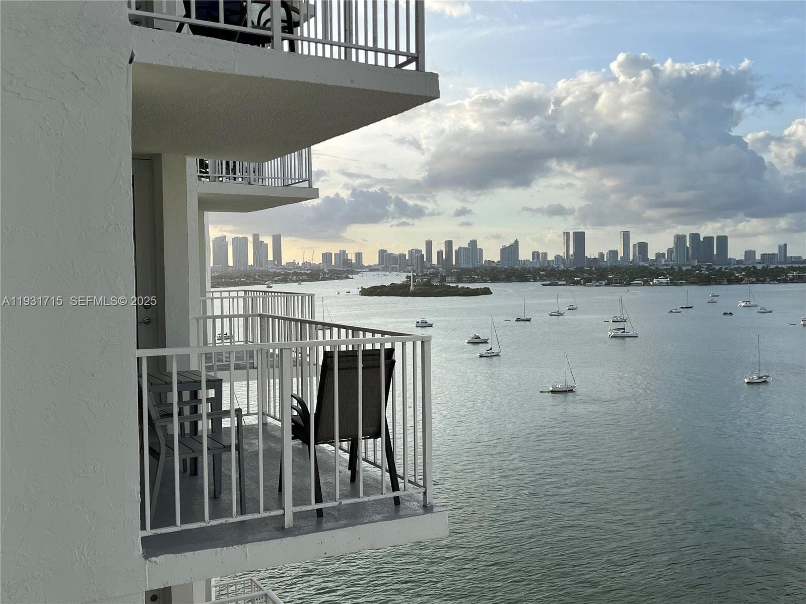 BAYVIEW TERR CONDO · #1205 in Miami Beach - Photo 1