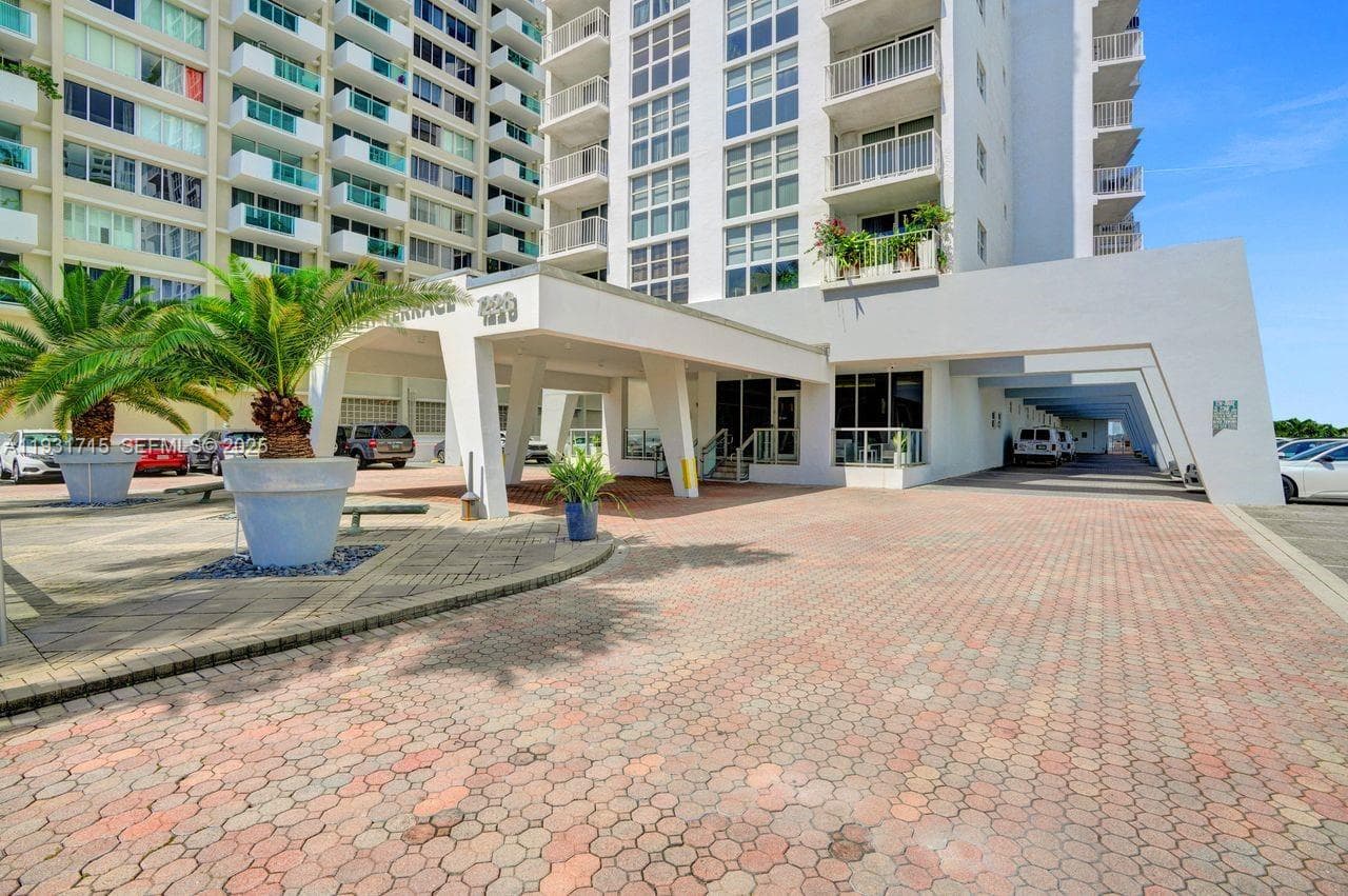 BAYVIEW TERR CONDO · #1205 in Miami Beach - Photo 29