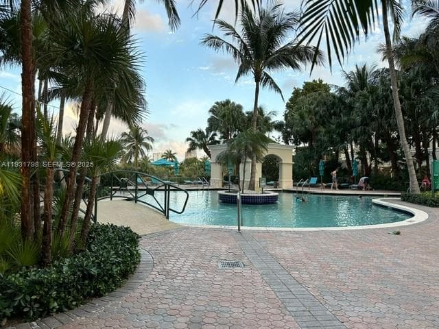 TURNBERRY ON THE GREEN CO · #406 in Aventura - Photo 17