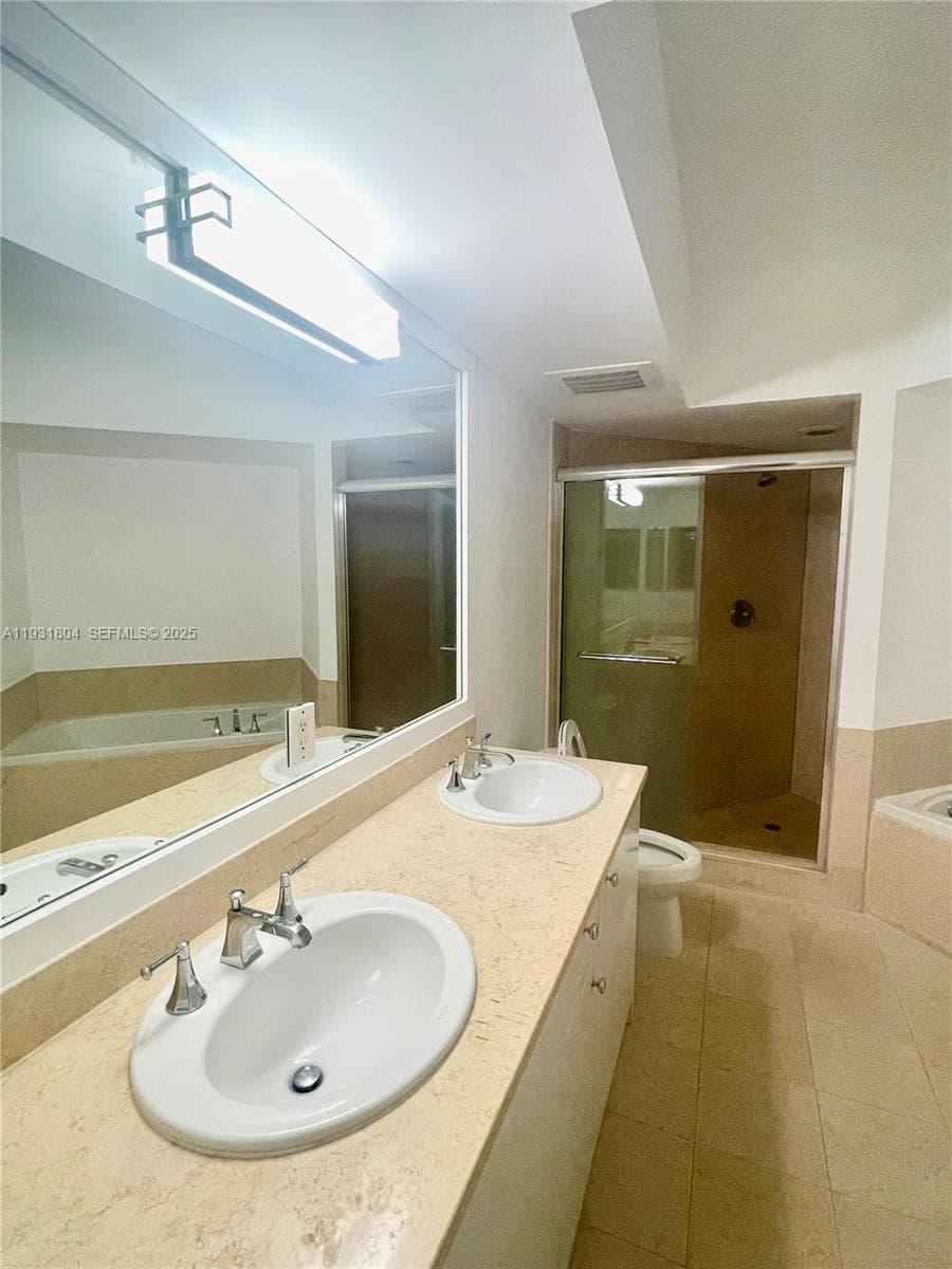 Turnberry Village · #812 in Aventura - Photo 12