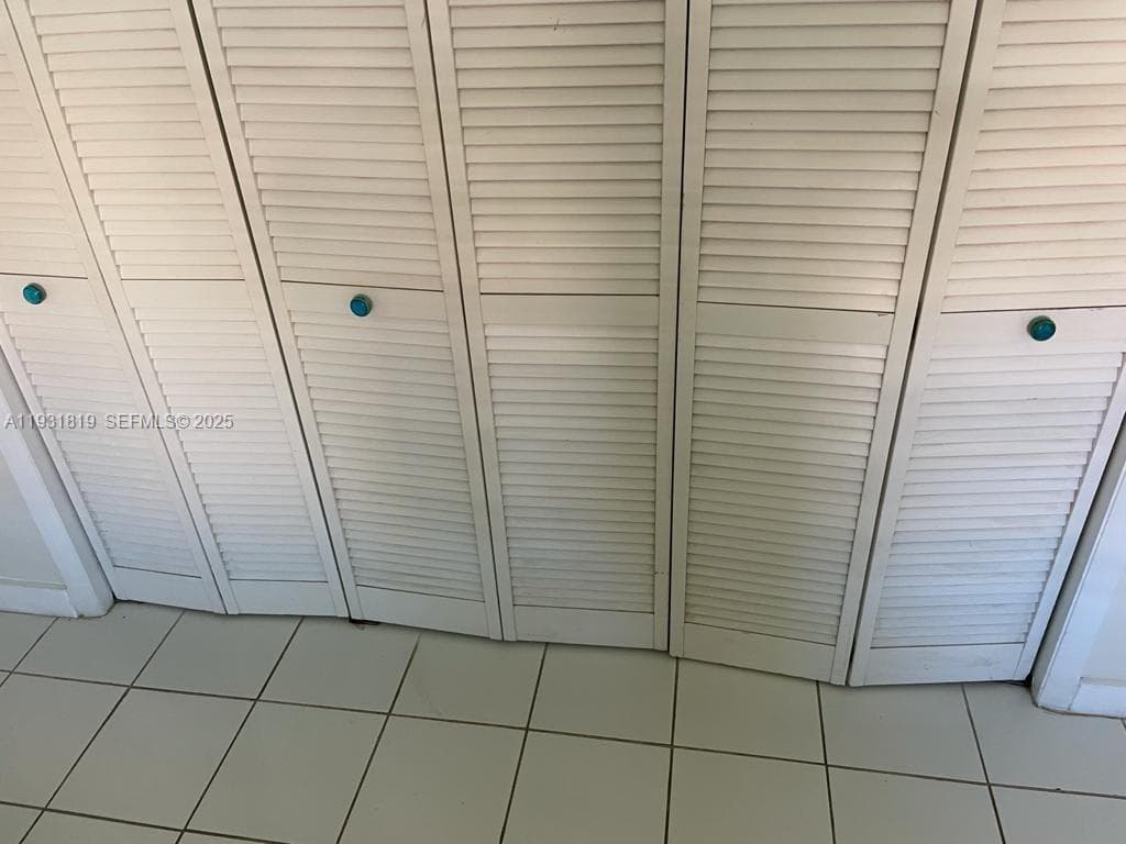 The Seventeenth Green · #109 in Hallandale Beach - Photo 15