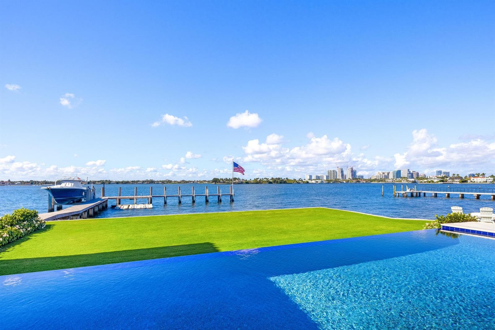 Infinity Pool to Lawn