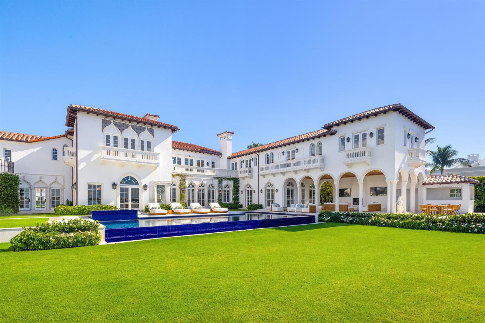 Waterfront Lawn to House