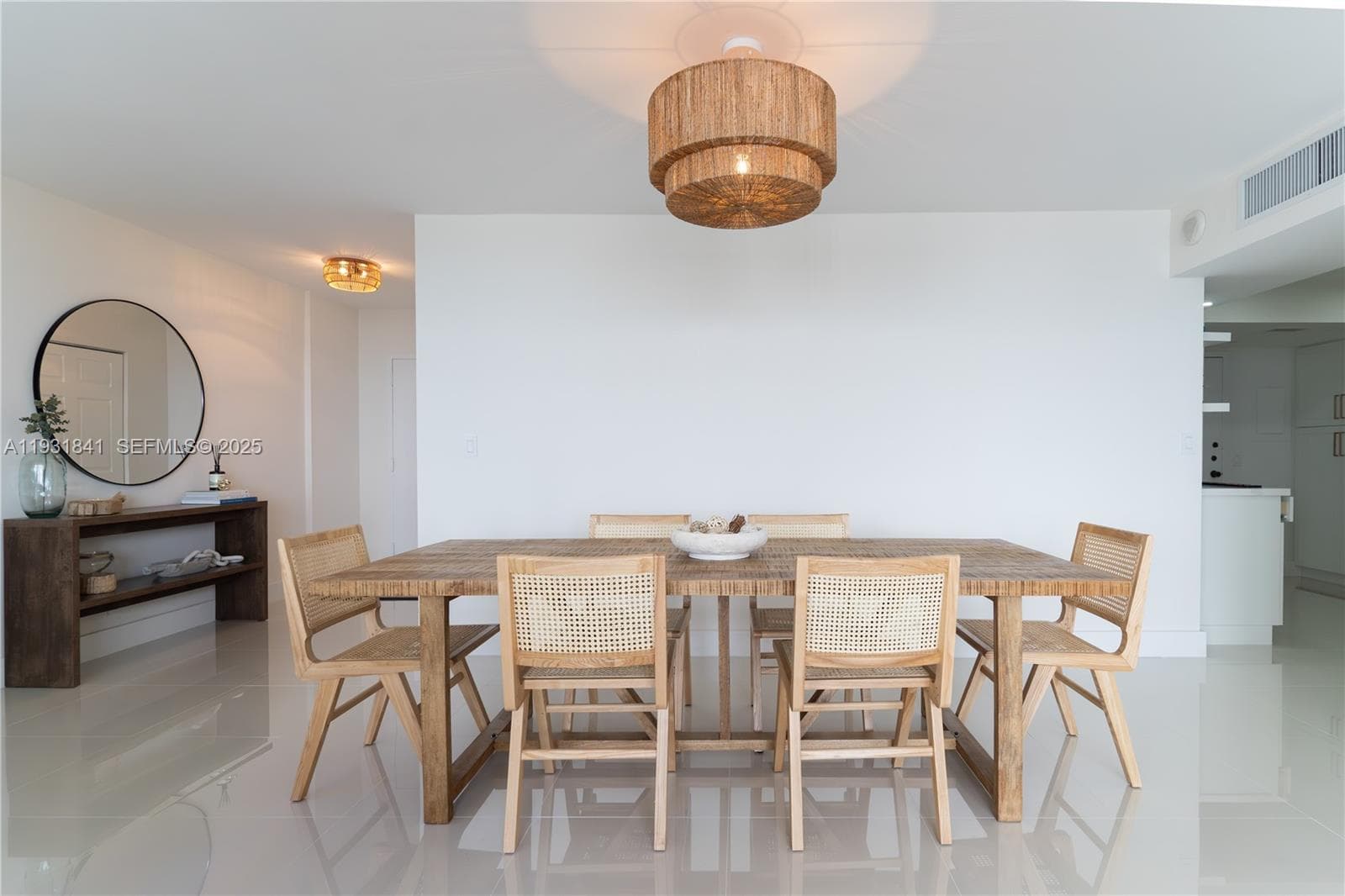 BAYVIEW TOWERS CONDO SOUT · #C1502 in North Miami - Photo 9