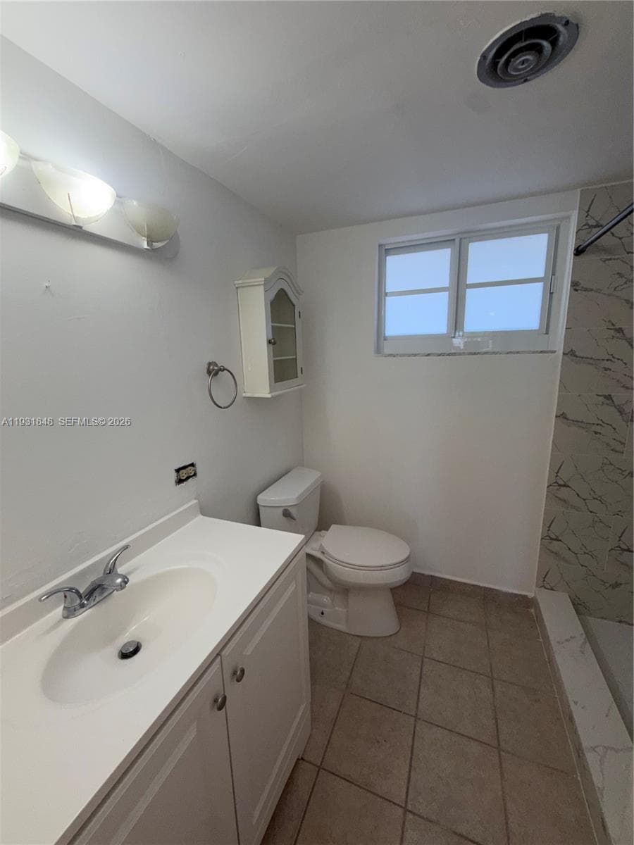 THIRD HORIZONS CONDO · #205 in Miami - Photo 8