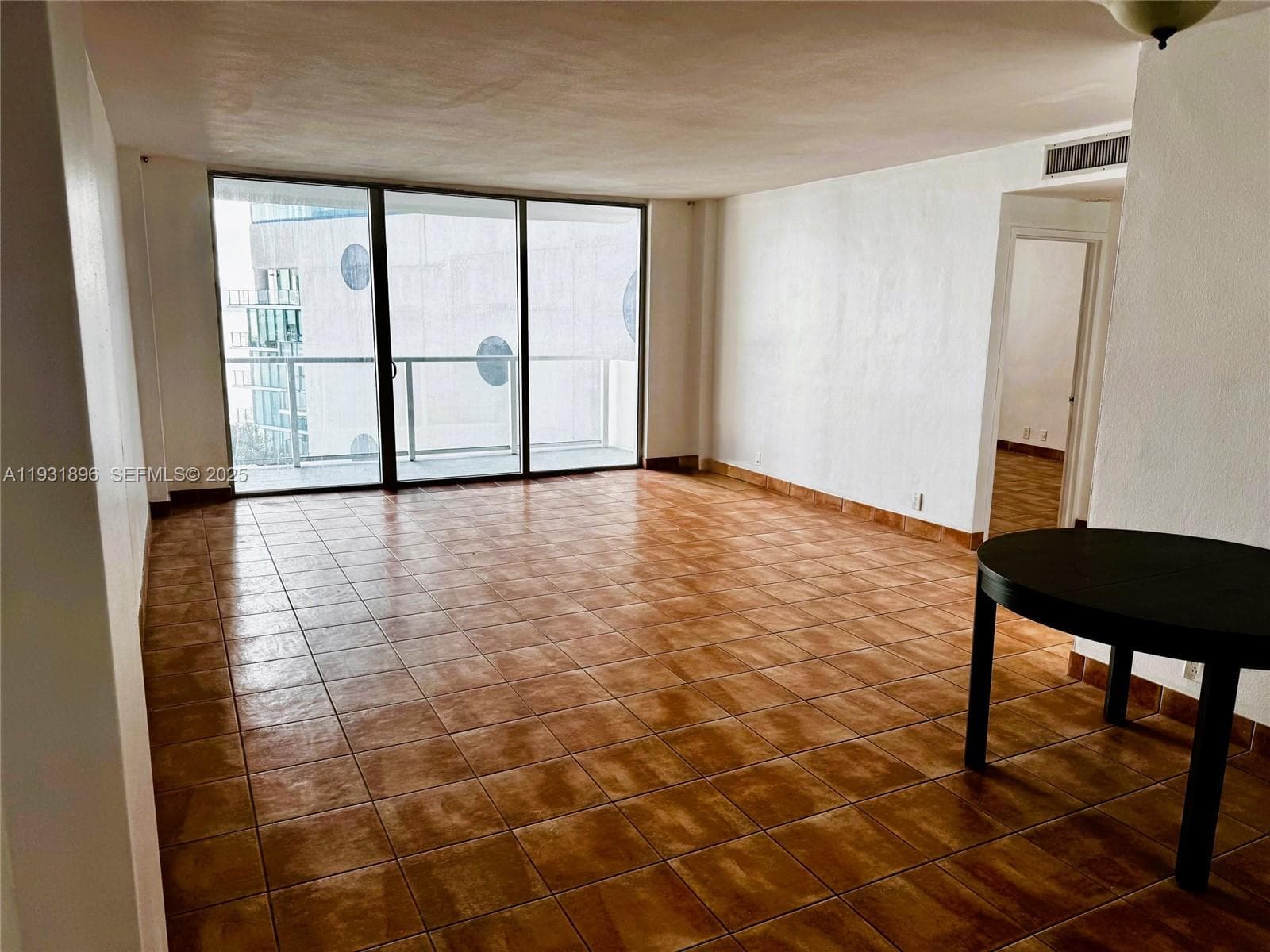BAY PARK TOWERS CONDO · #805 in Miami - Photo 3