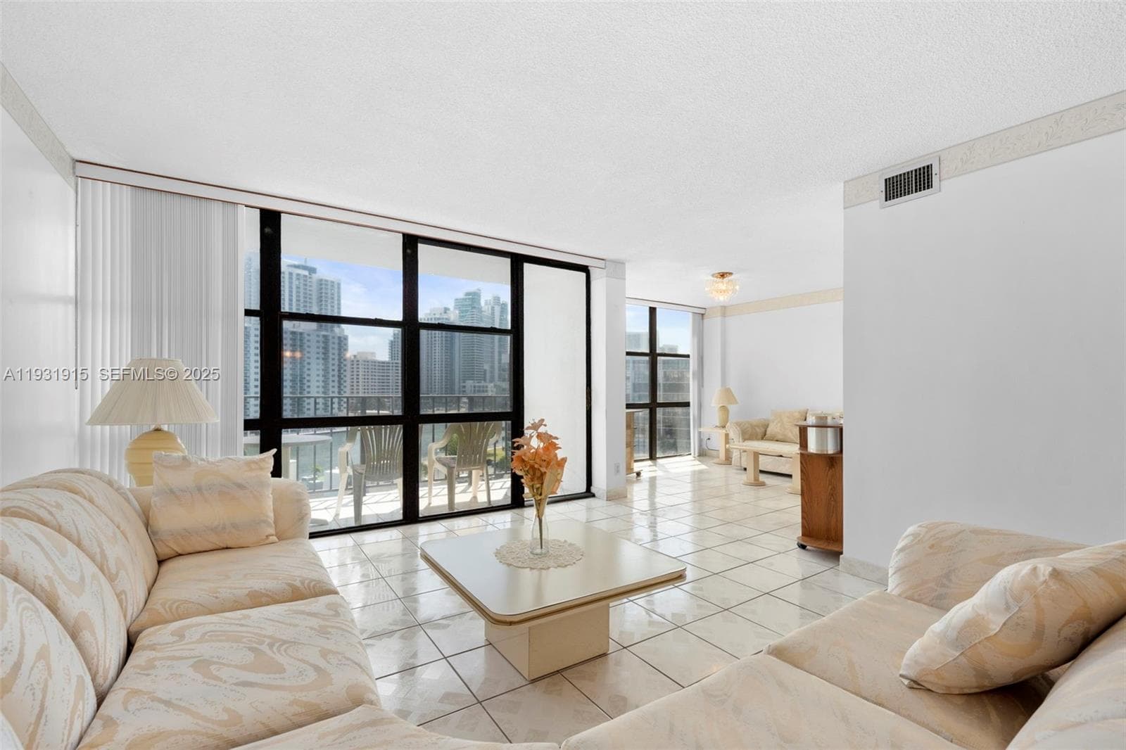 OCEANVIEW PARK CONDO · #828 in Hallandale Beach - Photo 7