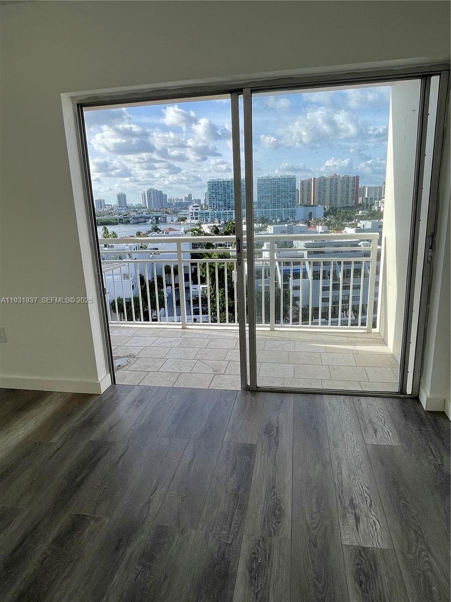 COASTAL TOWERS CONDO · #1131 in Sunny Isles Beach - Photo 27