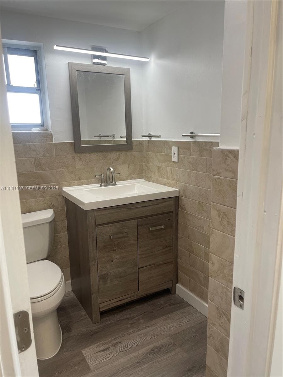 COASTAL TOWERS CONDO · #1131 in Sunny Isles Beach - Photo 17