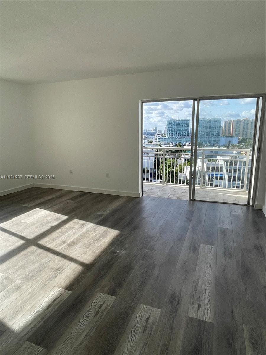 COASTAL TOWERS CONDO · #1131 in Sunny Isles Beach - Photo 18