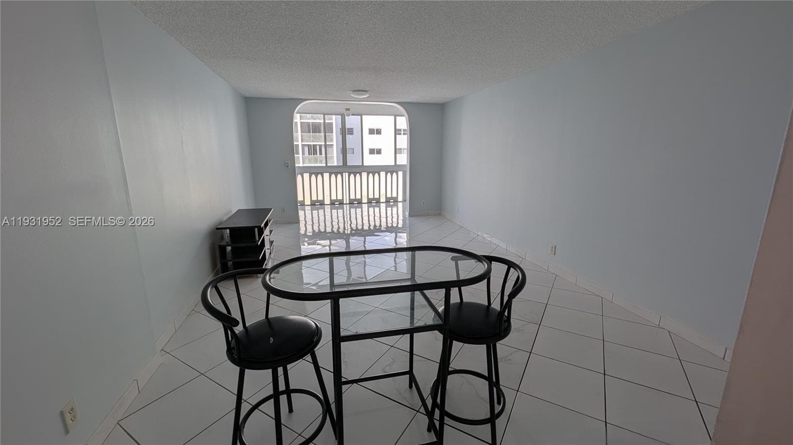MEADOWBROOK TOWERS CONDO · #404 in Hallandale Beach - Photo 4