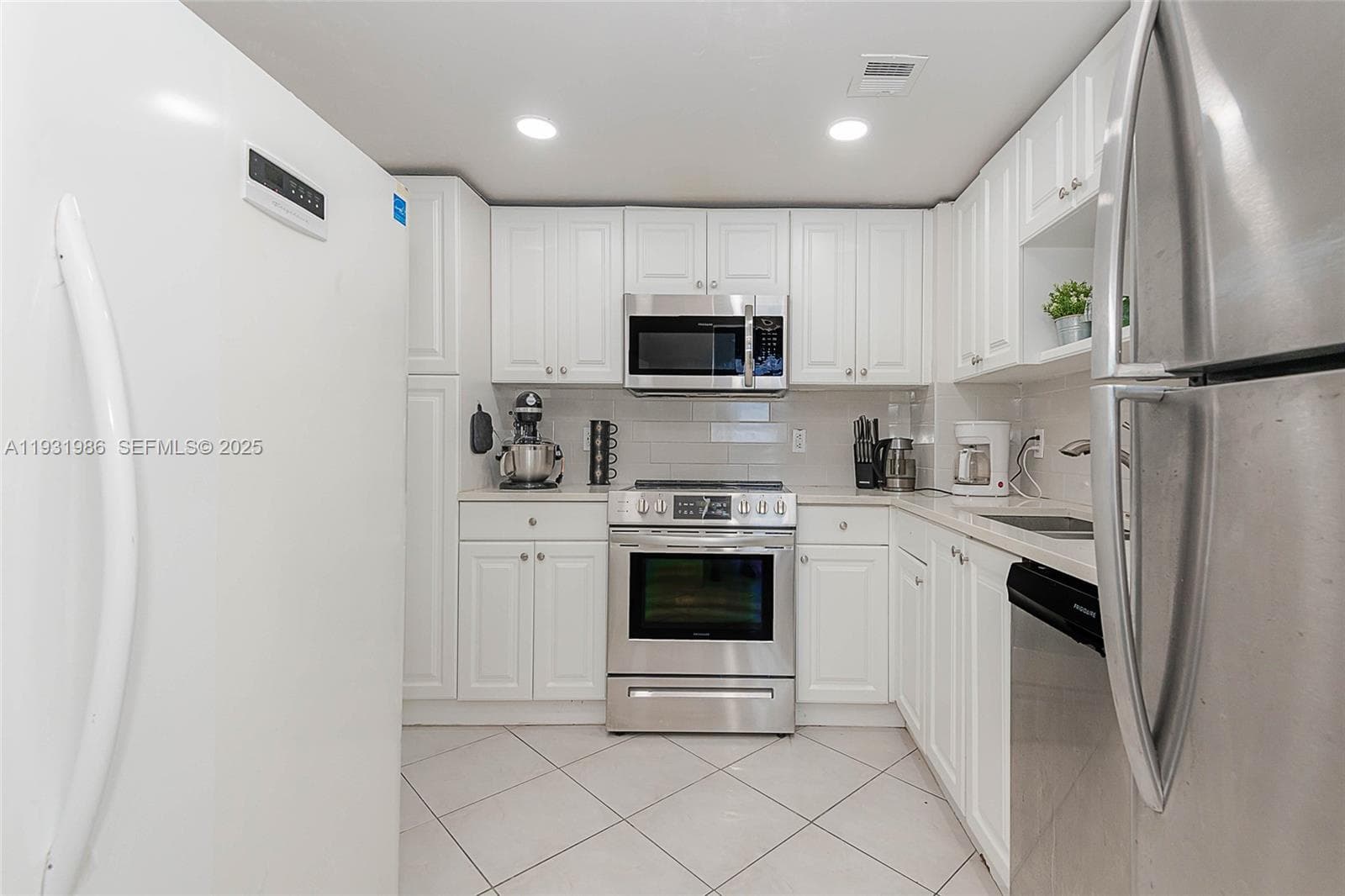 THE HEMISPHERES · #MR in Hallandale Beach - Photo 10
