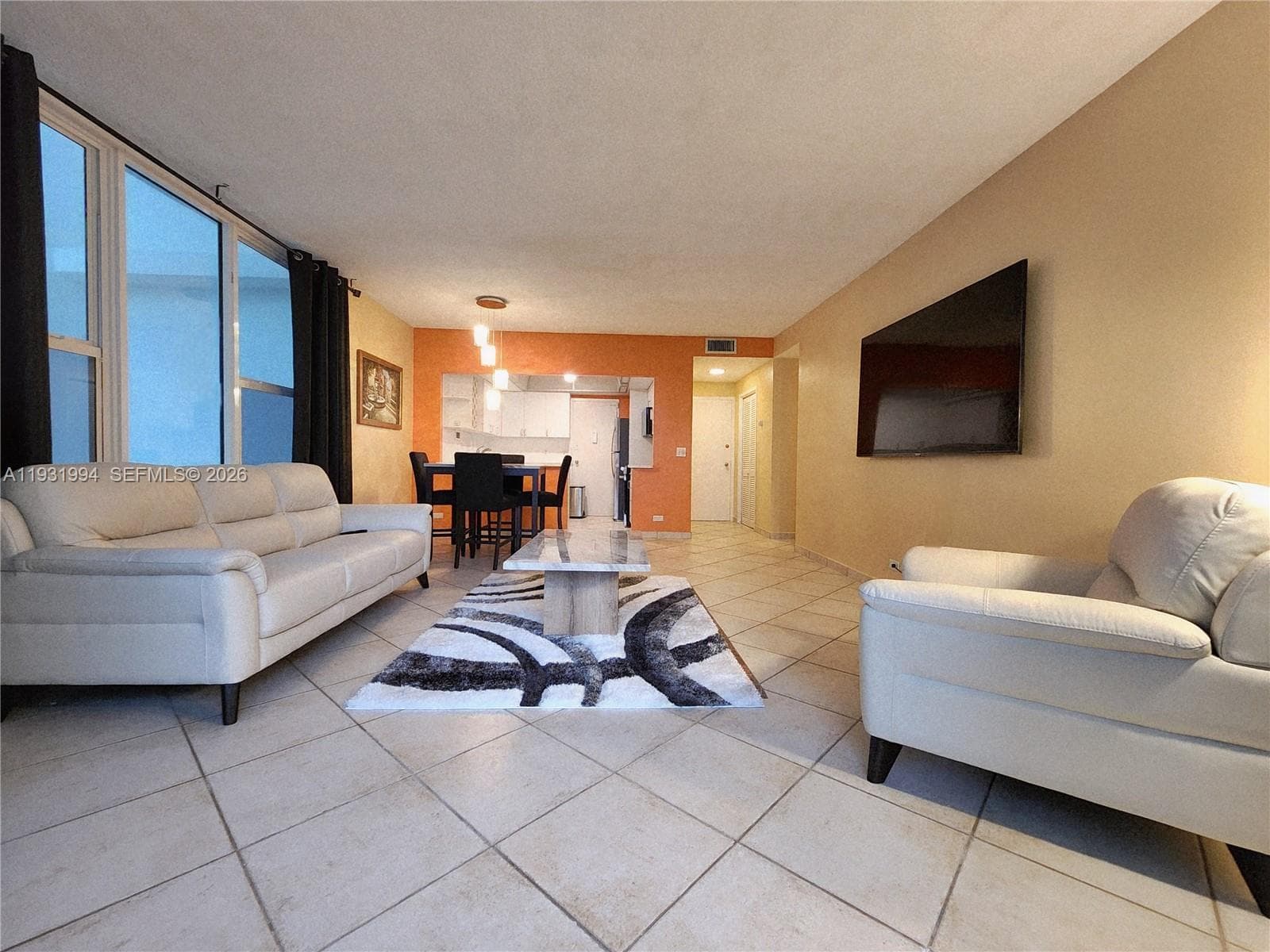 ALEXANDER TOWERS CONDO · #621 in Hollywood - Photo 2