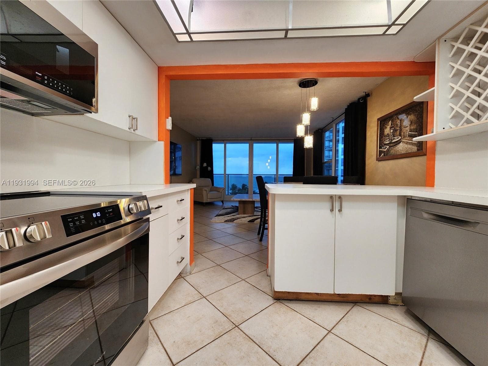 ALEXANDER TOWERS CONDO · #621 in Hollywood - Photo 6