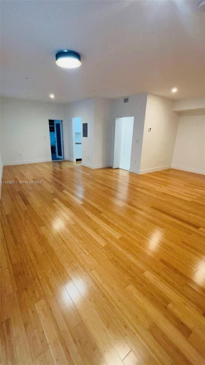 OCEANSIDE SEC ISLE OF NOR · #910 in Miami Beach - Photo 3