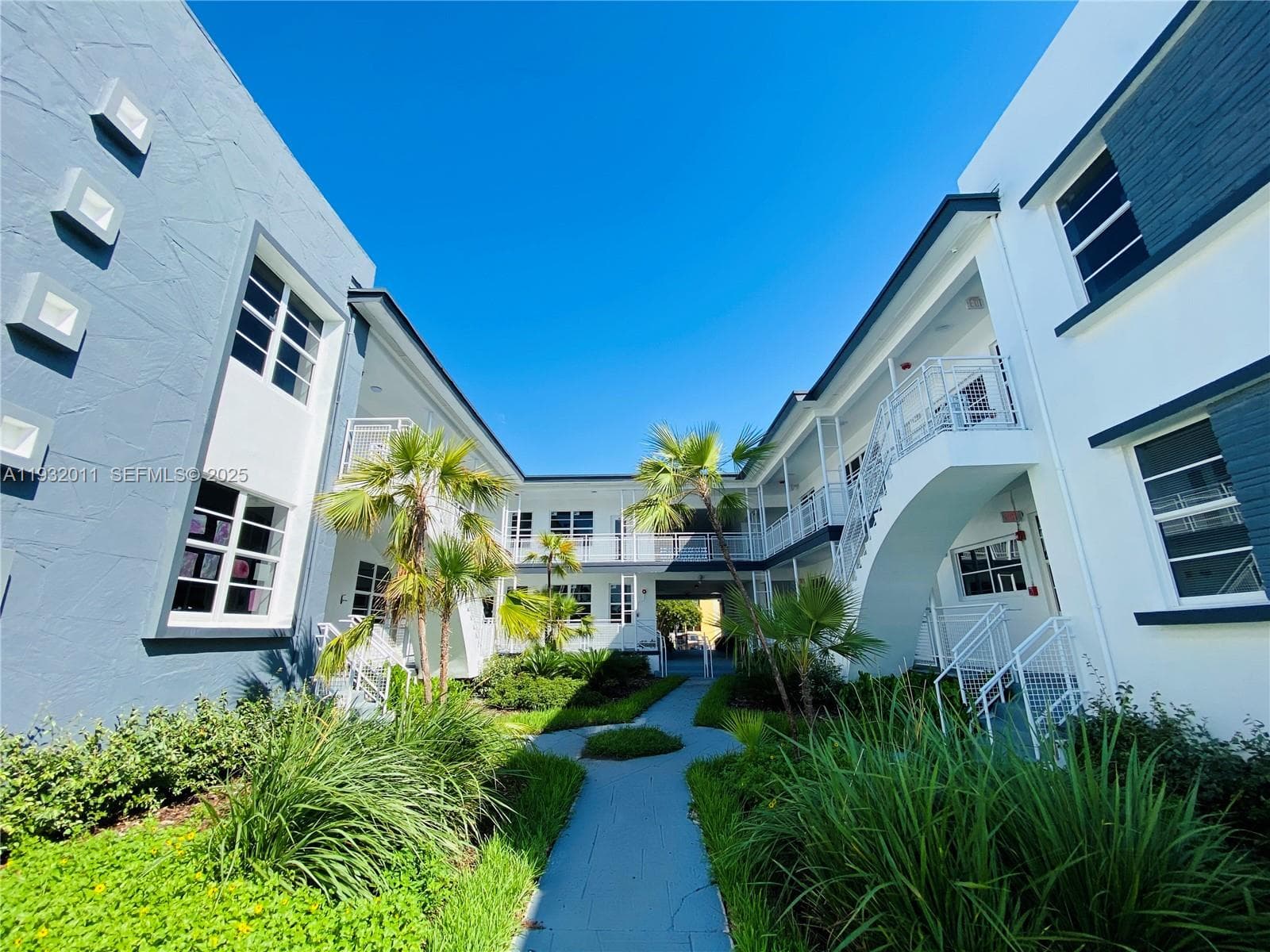 OCEANSIDE SEC ISLE OF NOR · #910 in Miami Beach - Photo 15