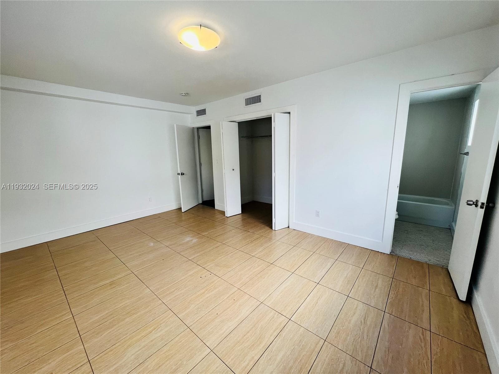 OCEANSIDE SEC ISLE OF NOR · #941 in Miami Beach - Photo 13