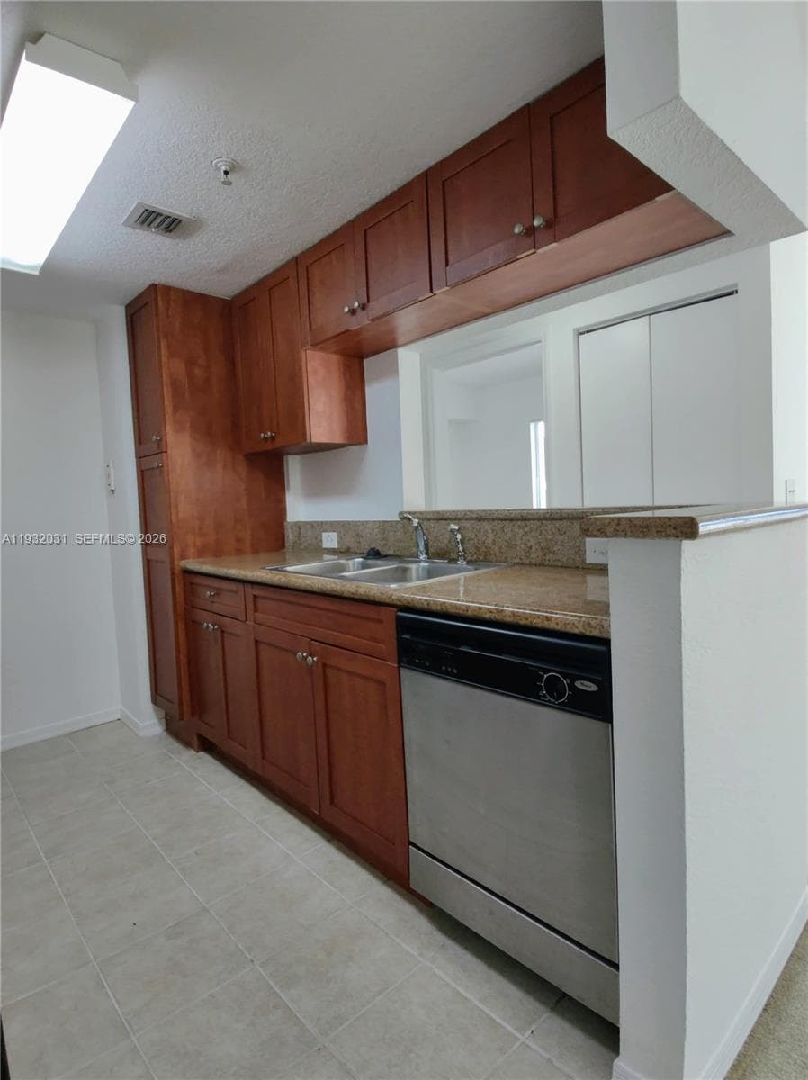 HAVANA LOFTS CONDO · #803 in Miami - Photo 17