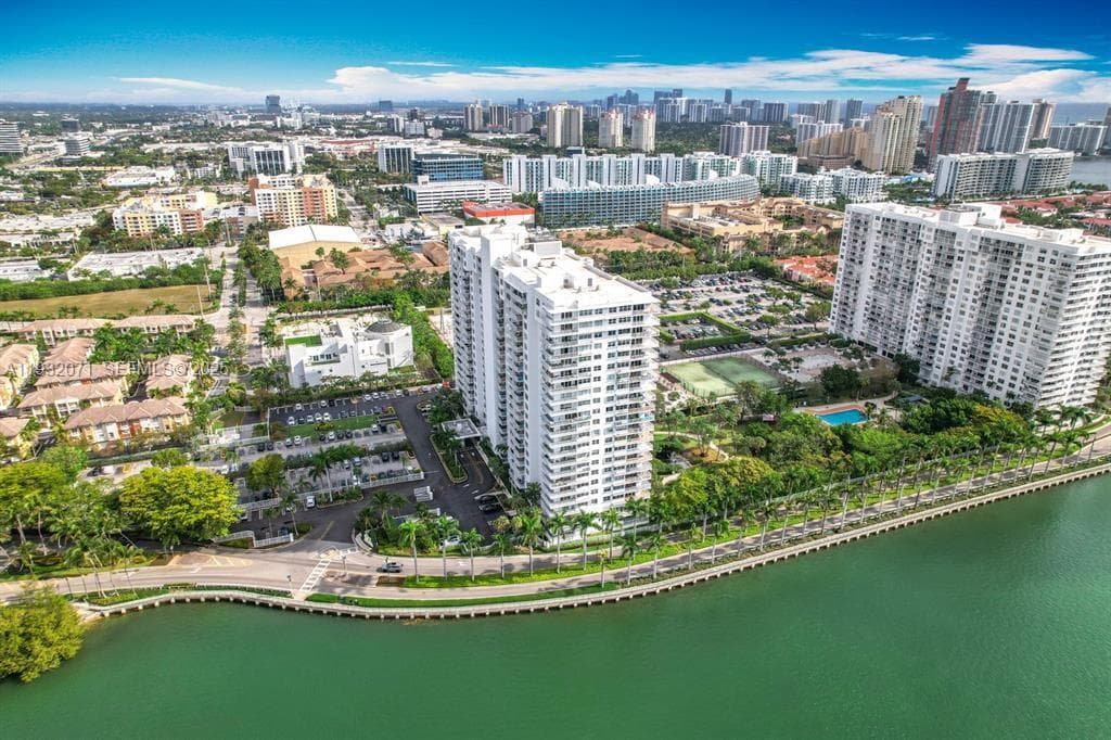 ADMIRALS PORT · #1504W in Aventura - Photo 6