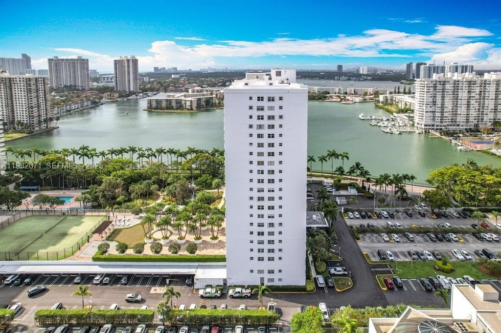 ADMIRALS PORT · #1504W in Aventura - Photo 52