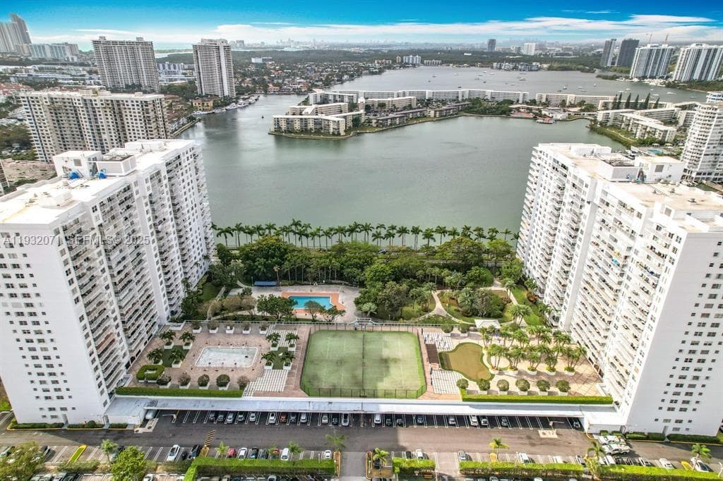 ADMIRALS PORT · #1504W in Aventura - Photo 56