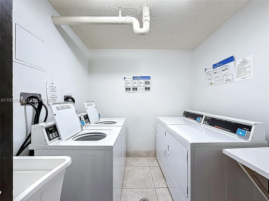 ADMIRALS PORT · #1504W in Aventura - Photo 43