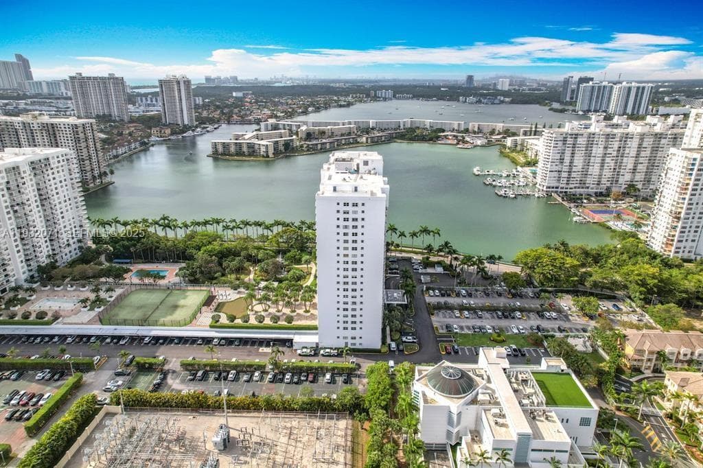 ADMIRALS PORT · #1504W in Aventura - Photo 53