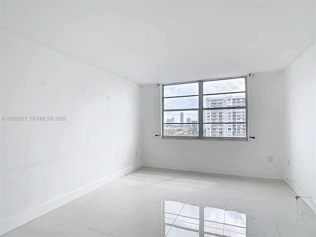 ADMIRALS PORT · #1504W in Aventura - Photo 38