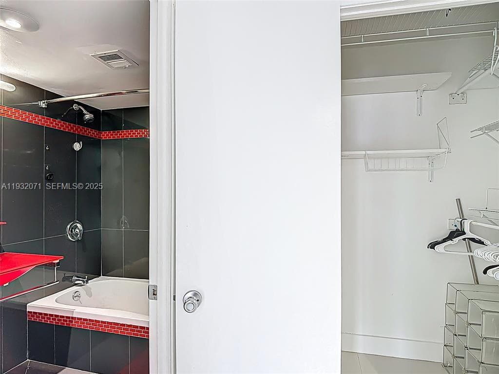 ADMIRALS PORT · #1504W in Aventura - Photo 33