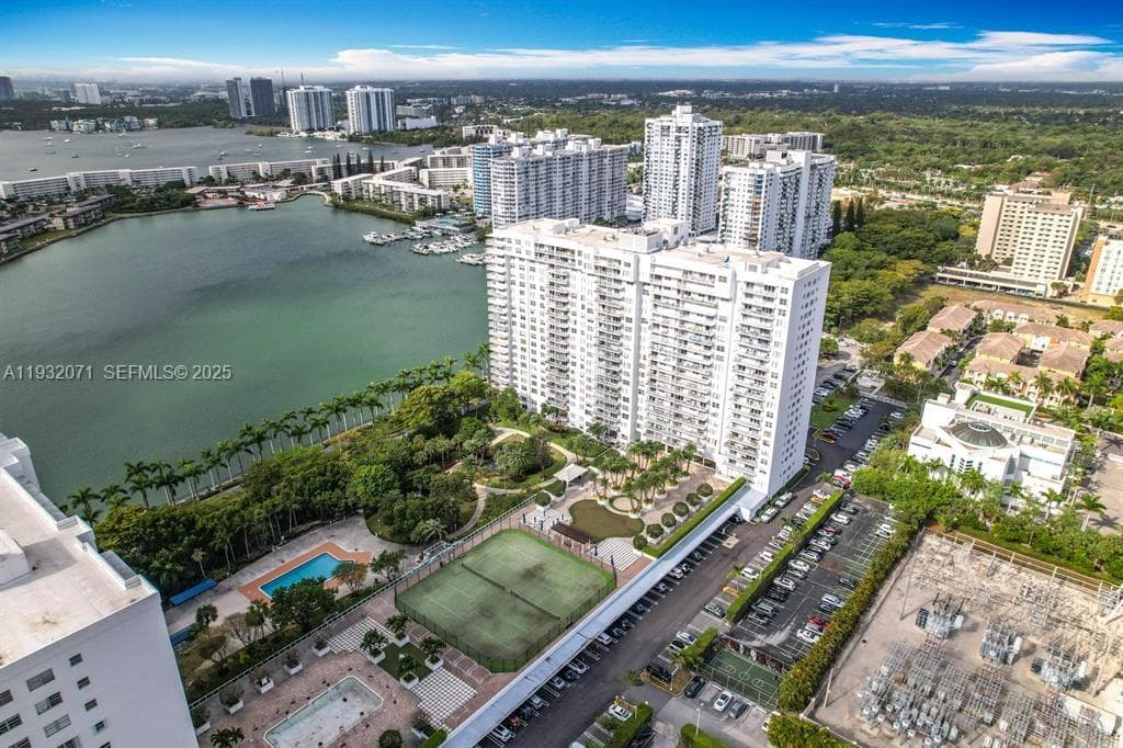 ADMIRALS PORT · #1504W in Aventura - Photo 55