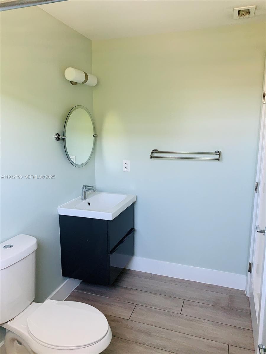LENOX MANOR · #15 in Miami Beach - Photo 7